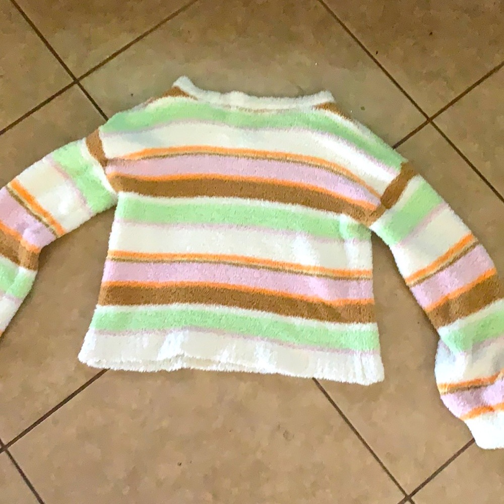 Cute crop top/ sweatshirt